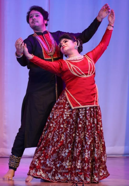 रिद्धिमा में कथक प्रस्तुति महफिल ए अवध में गुरुओं और विद्यार्थियों का शानदार प्रदर्शन